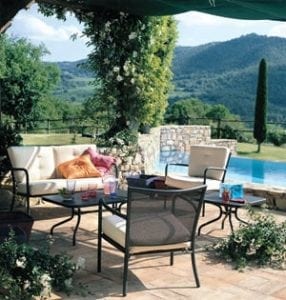 Today's Outdoor Furniture Trends